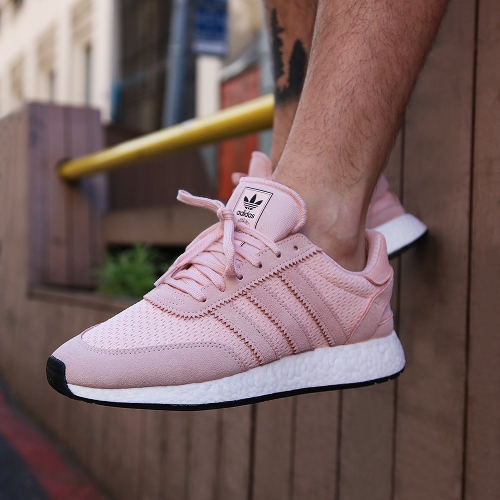 iniki icey pink