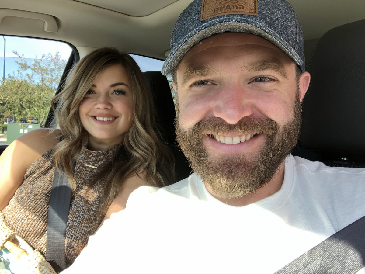 falenkdwb's tweet photo. Today is World Smile Day, &amp; @mallofamerica is donating $1 to Smile Network for every photo/selfie posted with #smilesaroundtheglobe 
If they get 2500 posts, it will cover 5 surgeries! https://t.co/6L0VapVGls