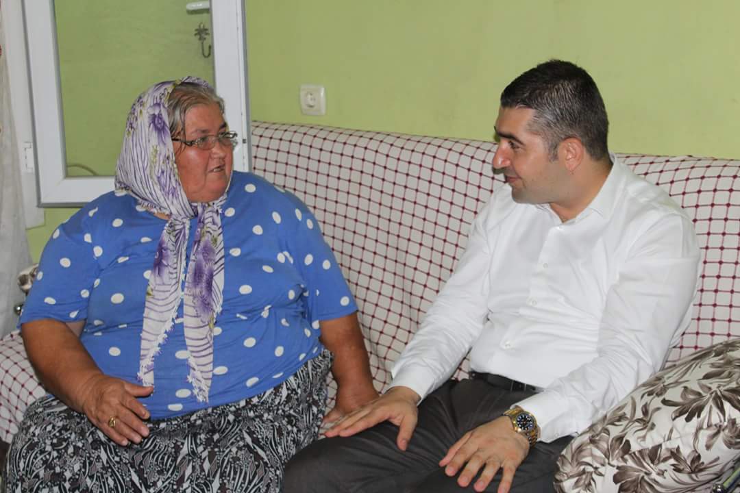 𝙱𝚎𝚔𝚒𝚛 𝚃𝙾𝙿𝙲𝚄 (@bekirtopcu_) on Twitter photo VATANDAŞLARIMIZI EVLERİNDE ZİYARET EDİYORUZ.
#AKPARTİYENİŞEHİR
05.10.2018 Cuma
Kadın Kollarımız ve Gençlik Kollarımızla birlikte #İnönü Mahallemizde vatandaşlarımızı evlerinde ziyaret ediyor, dertlerine sevinçlerine ortak oluyoruz.
#YENİŞEHİRAŞKIYLA
<a href="/lutfielvan/">Lütfi Elvan</a> <a href="/cesimercik/">Av. Cesim Ercik🇹🇷</a> VATANDAŞLARIMIZI EVLERİNDE ZİYARET EDİYORUZ.
#AKPARTİYENİŞEHİR
05.10.2018 Cuma
Kadın Kollarımız ve Gençlik Kollarımızla birlikte #İnönü Mahallemizde vatandaşlarımızı evlerinde ziyaret ediyor, dertlerine sevinçlerine ortak oluyoruz.
#YENİŞEHİRAŞKIYLA
<a href="/lutfielvan/">Lütfi Elvan</a> <a href="/cesimercik/">Av. Cesim Ercik🇹🇷</a>