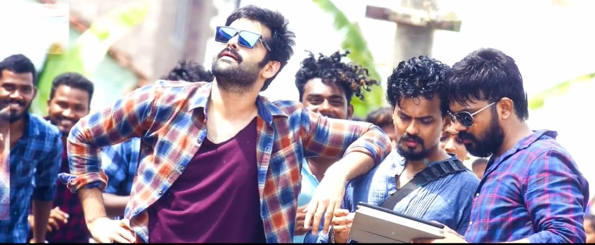 PothineniFc's tweet image. here we the quality shots from #NativePlace lyrical 
@ramsayz 😍  
@ThisIsDSP @vijaykesav @SVC_official @ShreeLyricist ..👍 
#Love R.A.P.O 
#HGPKonOct18th 

Link : youtu.be/UTWfHEmxRTs
