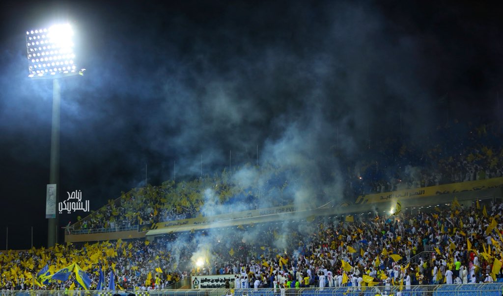 zhg88's tweet photo. "تنبيه"

مدرج نادي النصر السعودي وليس دورتموند الالماني https://t.co/hzNdyeb0Ub