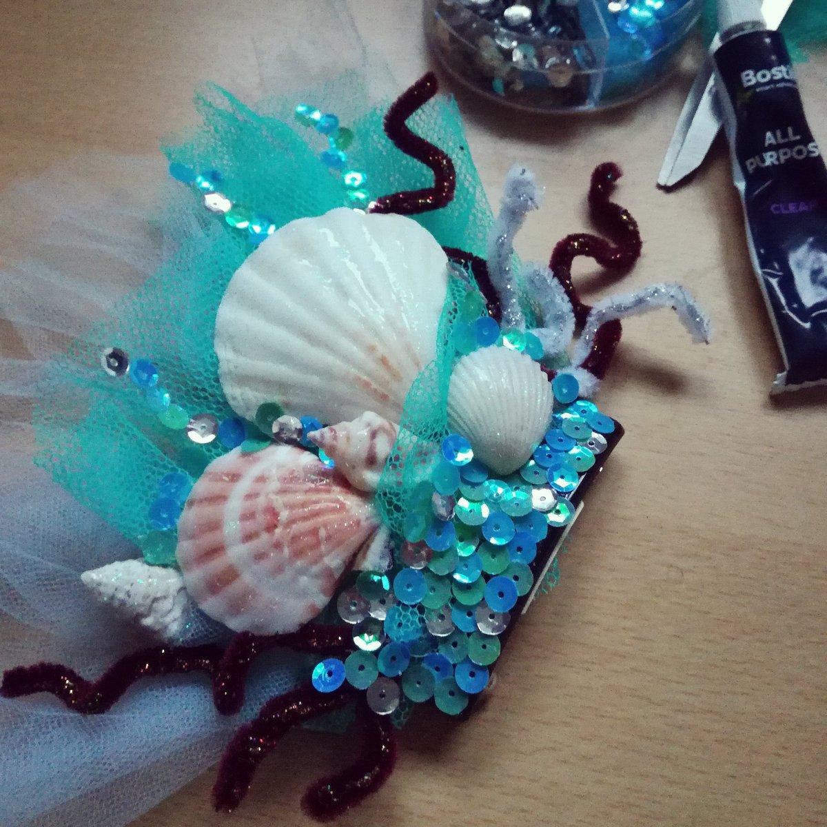 Only for <a href="/insightensemble/">Insight Ensemble</a> would I spend my Friday night gluing seashells and sequins to a hair clip 🐚✨ I knew all those shells collected on family holidays as a kid would come in handy one day...