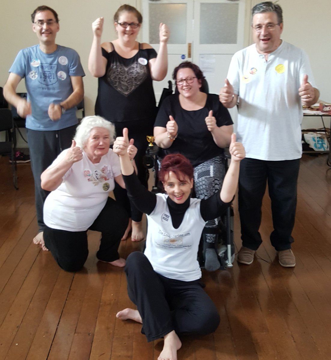 thelaughterline's tweet photo. Some of our super #Laughers today! @thelaughterline Laughter Club @LetchworthCtre @BernieKeyte #FF #HertsHour #Hertfordshire #FridayMotivation #LoveStevenageetc #Happiness https://t.co/IJnYldVTvp