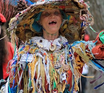 flarenfest's tweet photo. A good #smile can brighten anyone's day! #WorldSmileDay #DentalHygieneMonth #Renaissance https://t.co/V6kJDAkn6W