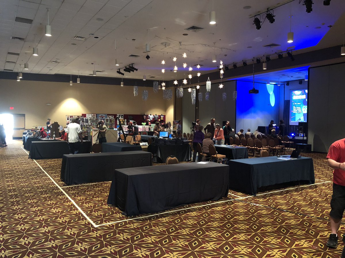 PursuingX's tweet photo. Things are ramping up at Disclosure Con 2018 come and join us in Pinetop Arizona #Disclosurecon https://t.co/6RH8PYlLEa