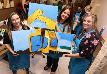 PinotRidgewood's tweet photo. A team building party at Pinot's Palette? Yes please! 🙌

Get started planning your unforgettable corporate event today. https://t.co/RuNKI8lRyo https://t.co/MuSZByOC6I
