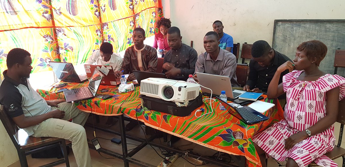 rescuao's tweet photo. Jour II de la 2 ème Session du #Comité_Inter_Universitaires_de_Préparation_et_de_Gestion ( CIUPG) du Réseau des Clubs UNESCO Universitaires de l’Afrique de l’Ouest ( #RESCUAO) https://t.co/lLiDhntSlA