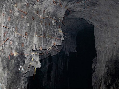 SMSJMag's tweet photo. New blasting software optimizes fragmentation https://t.co/V0YcjE9IBO #sudbury #mining #readthis #blastingsoftware #fragmentation @Goldcorp_Inc https://t.co/lBlo8dzdlQ