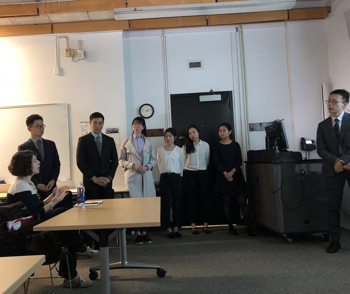 dayhyi's tweet photo. Team Lexicons of @Columbia_SPS presented their proof of concept to @nypl regarding a data-driven analysis of online reviews for the libraries. #ColumbiaAppliedAnalytics https://t.co/ghkVe9LeGv