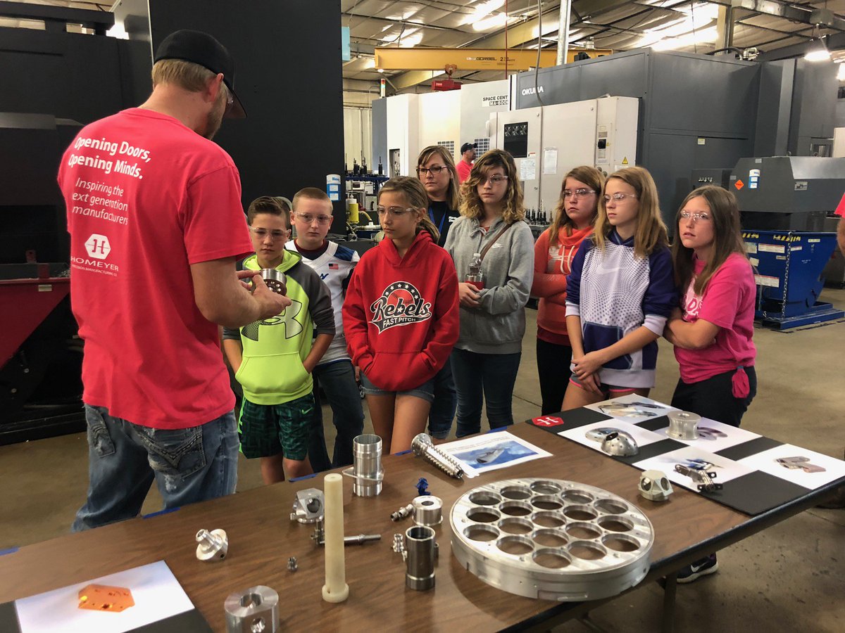 HomeyerPM's tweet photo. Thank you Marthasville Elementary for spending #MFGDay18 with us! We love sharing our passion for manufacturing with the next generation! @SDofWashington @OneVoiceforMfg @MfgDay https://t.co/D8fXRjHPfp