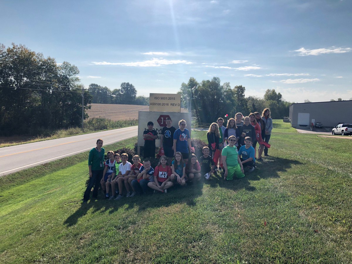 HomeyerPM's tweet photo. Thank you Marthasville Elementary for spending #MFGDay18 with us! We love sharing our passion for manufacturing with the next generation! @SDofWashington @OneVoiceforMfg @MfgDay https://t.co/D8fXRjHPfp