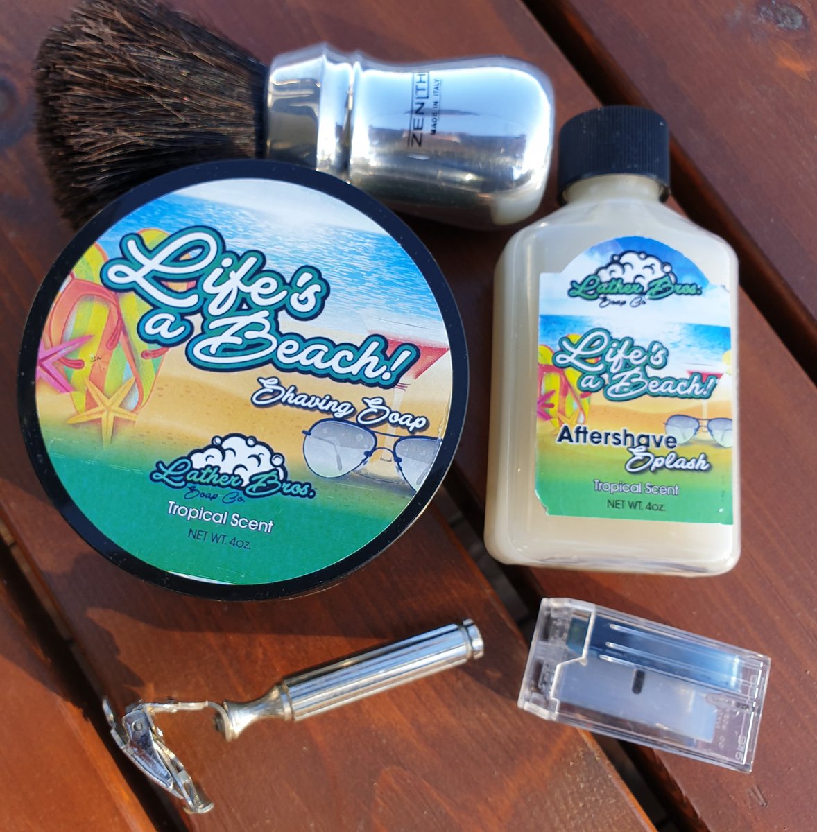 shave7razor's tweet photo. #SOTD #faceshave #vintage #singleedge #singleedgerazor #se #razor #personna #blades
#latherbrossoaps #zenith #horsehair #prohibitionStyle #bowl #wetshave #wetshavers #shaveoftheday #wetshaving #shaving #shave #weekend #friday #Norway #shave7razor @shave7razor @Allwetshavers https://t.co/f6MYVJEa2c