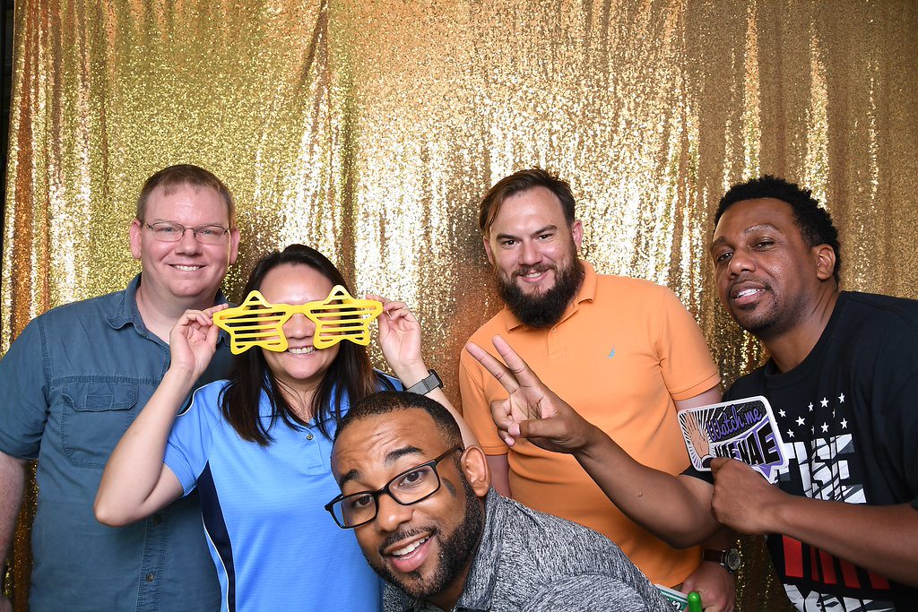 DavisMiddle's tweet photo. Staff Moments #FalconFamily #DavisFalcons #OneCommunity #OneVision #Excellence https://t.co/rfQTvS42by