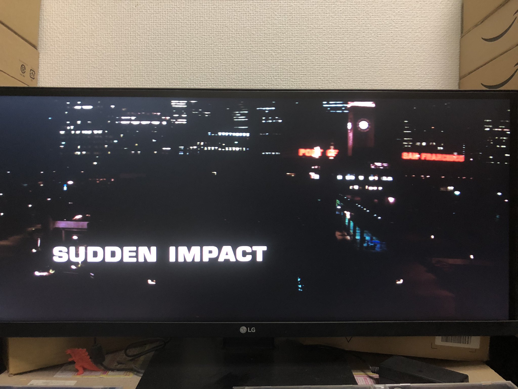 大澤遼 クリント イーストウッド監督 主演の Sudden Impact ダーティハリー4 スペインのスペイン語吹き替え版 字幕なし 終了 イーストウッド監督の趣味と言ってしまえばそれまでだけど シリーズで一番猟奇的な作品ですよね 昔のレイプ事件の