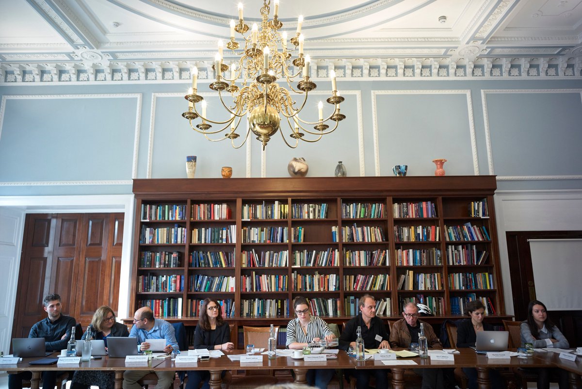 jangrzymski's tweet photo. Many thanks to #SmallEventGrant @UACES @LeverhulmeTrust @kingseuropean @LazarskiUni for your generous financial support to #LimitsofEUrope conference Oct 1-2 2018. Special acknowledgements to Marta, Parth, Alina, Virginia &amp; Anthony for all your help with organizing the event! https://t.co/s9d4KoC6Gw