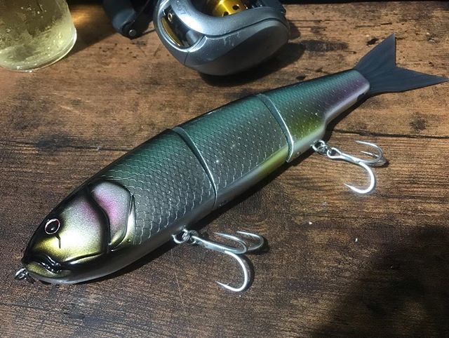 cohshow's tweet photo. 新たな武器キタ！(≧∀≦)
#tripledelux
#triplederaxe
#トリプルデラックス 
#dreamexpresslures
#ドリームエクスプレスルアーズ https://t.co/tQMURmeFkw