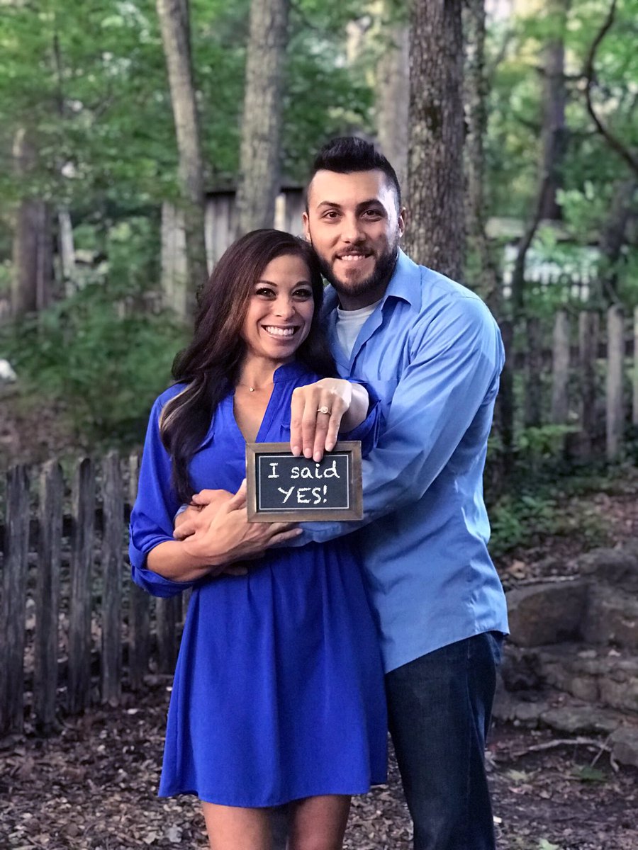 Lindsay Eskildsen tweet media