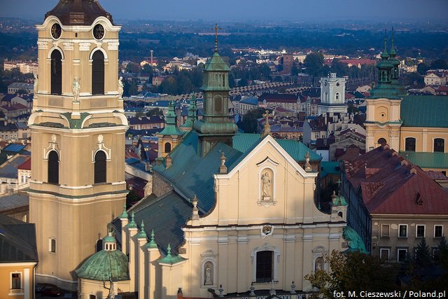 Poland's tweet photo. Be like Good Soldier Švejk!
It means �� this #WeekendInPolska come to beautiful Przemyśl!
Visiting this thousand-year-old city in south-east Poland, you can follow the traces of the good soldier. Or explore it on your own way. https://t.co/k4m9tDcKx1