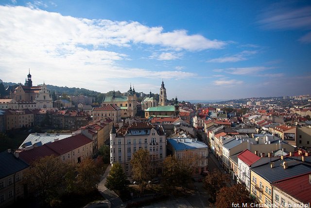 Poland's tweet photo. Be like Good Soldier Švejk!
It means �� this #WeekendInPolska come to beautiful Przemyśl!
Visiting this thousand-year-old city in south-east Poland, you can follow the traces of the good soldier. Or explore it on your own way. https://t.co/k4m9tDcKx1