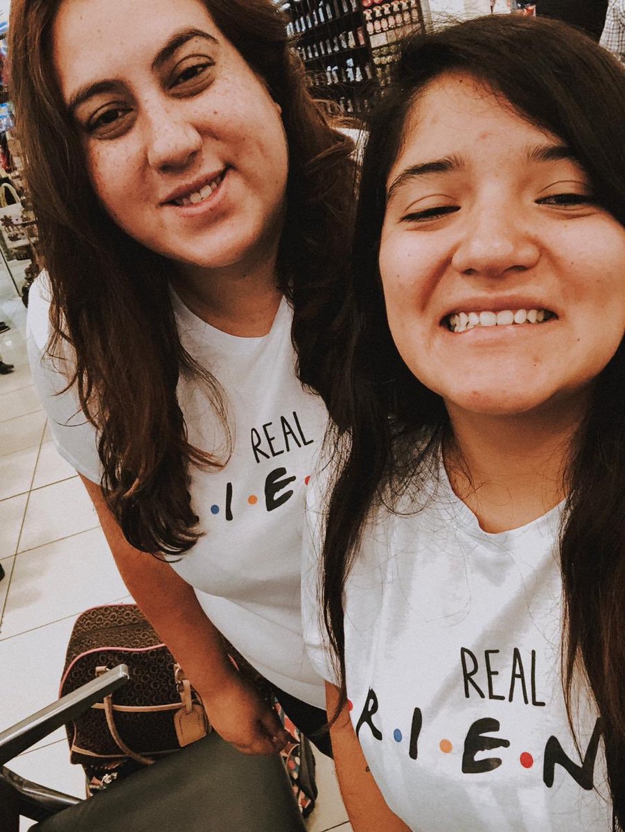 latinslovertour's tweet image. Latin Swifties CRISTY &amp;amp; PAO already arrived from Mexico in Dallas for #repTourArlington! 🇲🇽✈️🙌🏻 Hope you have so much fun, @QueensofTSHeart! #LatinSwiftiesOnRepTour @taylorswift13 @taylornation13