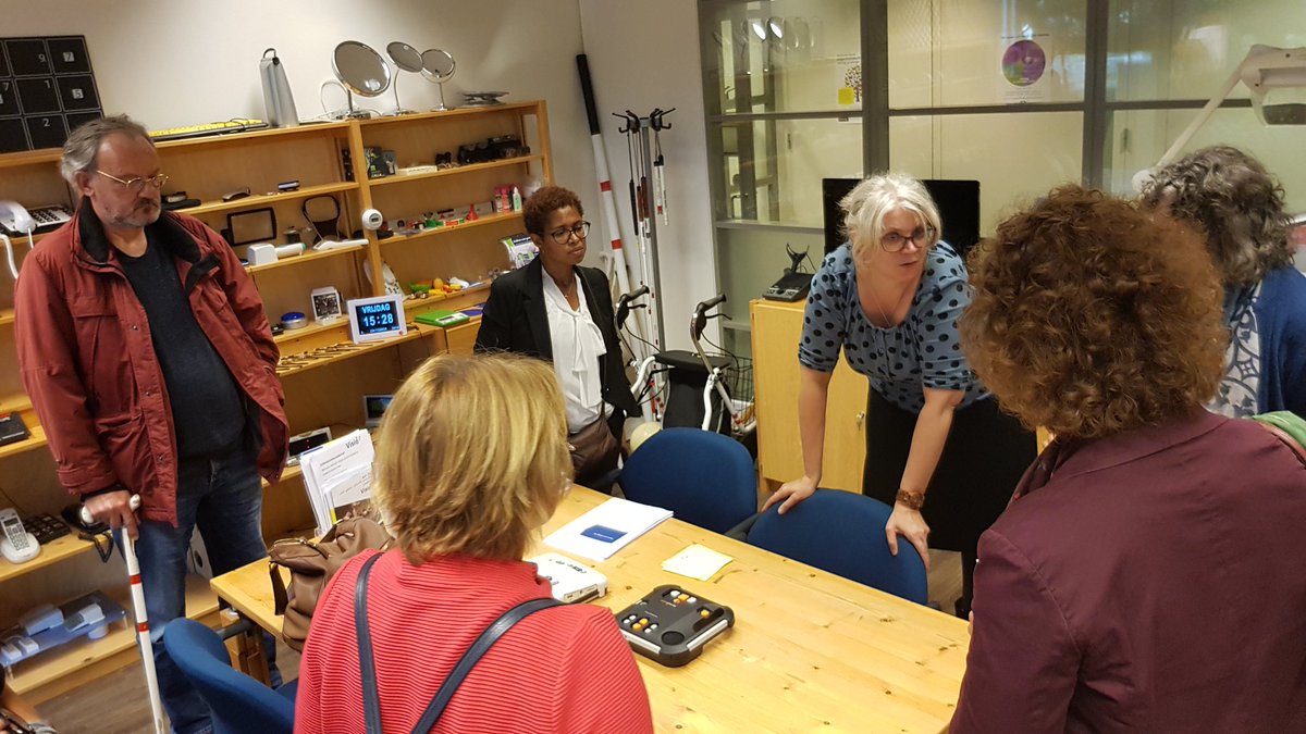 NfactoryKC's tweet photo. De Victor reader stream en de Daisy speler met plextalk geschikt voor USB ... zakmodel en zakmodel en de webbox om... enfin... @KonVisio heeft het @oogfonds #les3 voor de #taalcoaches van migranten die Samen Nederlands willen leren https://t.co/g3lLXb0KB5