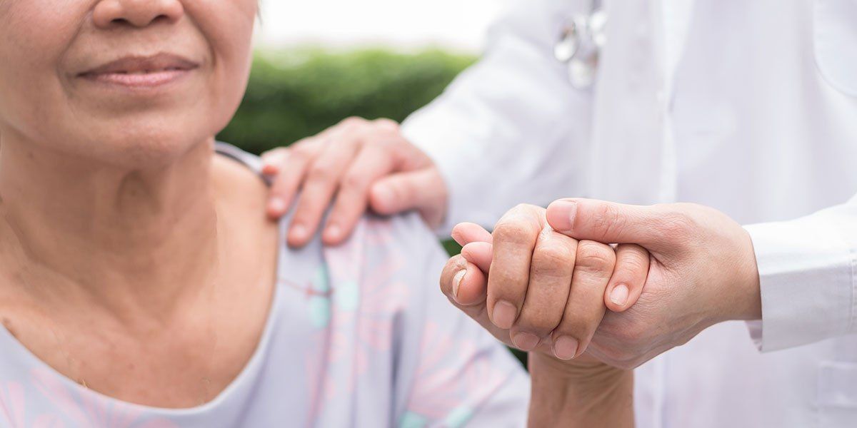 Los #cuidadospaliativos, gran avance para los enfermos y por ello “debemos integrarlos en las experiencias de cuidado de pacientes para que no sean un lujo, sino una parte estándar de la atención médica” (Dr. Kavalieratos de la Universidad de Pittsburgh) es.aleteia.org/2018/10/02/los…
