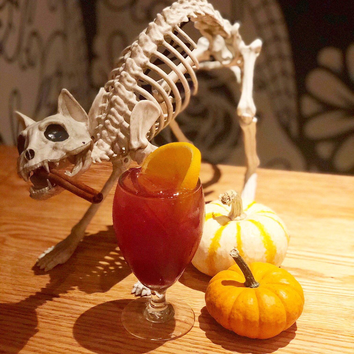 EatAlPastor's tweet photo. The season is upon us!! Our Red Sangria has made a return. Spiced agave with brandy, tequila and red wine. Come grab one for $5 during #HappyHour. 🎃🍁🍂#eatalpastor #fallvibes https://t.co/GRzHQCR5yS