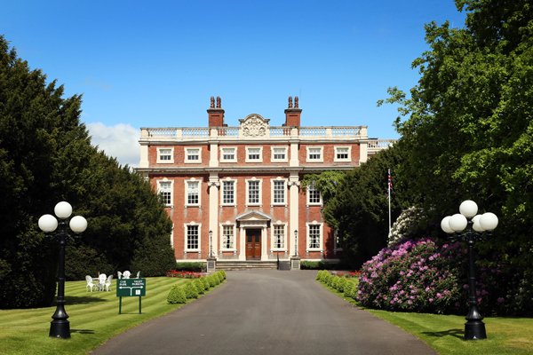 <a href="/SwinfenHall/">Swinfen Hall Hotel</a> are recruiting a Chef de Partie to be part of their #awardwinning team #4RedStar #3Rosettes working under the talented <a href="/Chef_meacham/">Darren Meacham</a> #applynow: goo.gl/19dbVz