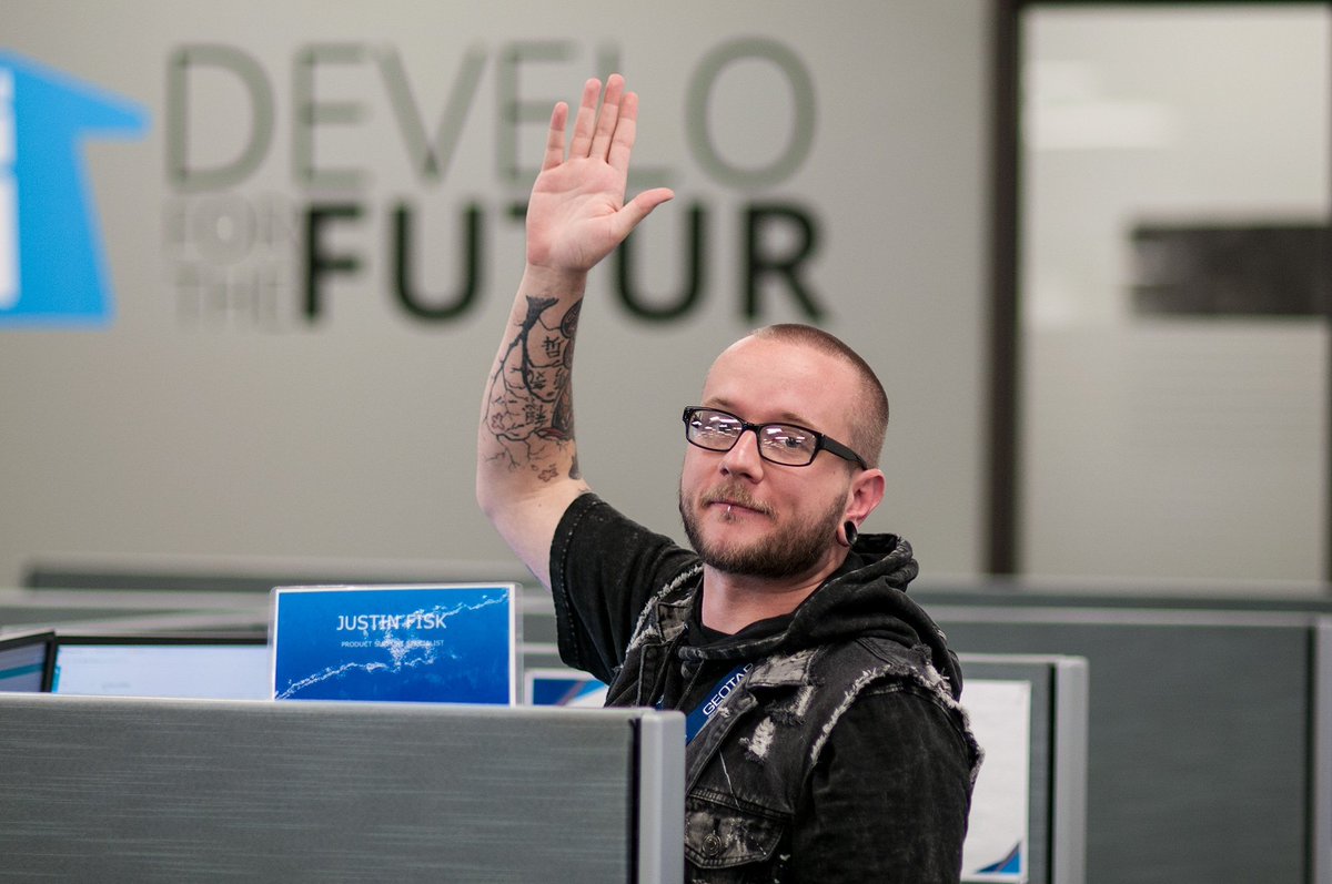 InsideGeotab's tweet photo. "It's awesome to actually have the capability to help another person, and it drives me everyday. I want customers I assist to be happy that they got me as their agent."
Justin, Customer Support Specialist #CustomerServiceWeek #NCSW2018 https://t.co/HdRG8wdNCs