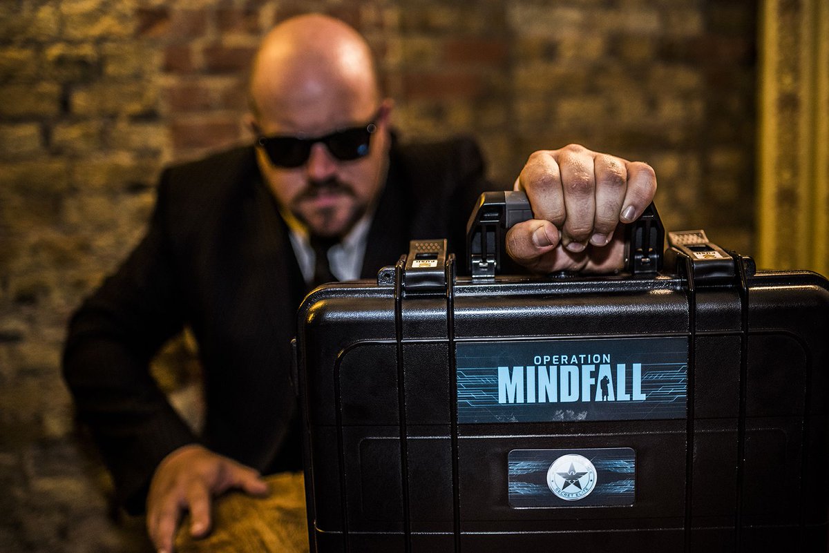 HM_Mysteries's tweet photo. We know you’ve been dreaming of our beautiful faces. Well, the moment has finally arrived! Here's our brand spanking new game Operation Mindfall - wh-tsh! 😎 ⌚️🔦💥 https://t.co/cfmNvoY3UA #gaming #london #augmentors #adventuregames #operationmindfall #handmademysteries https://t.co/Mdoq5yPQN5