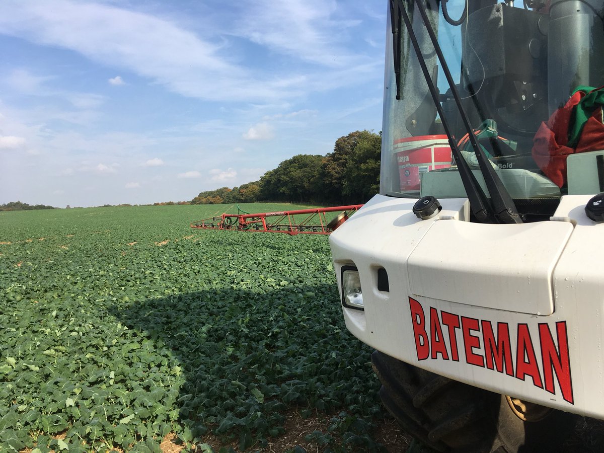 markcgemmill's tweet photo. Applying #cleravo on our #Clearfield variety #impressario Main target #charlock #bateman #Macesfarm https://t.co/V6D1KAh1UB