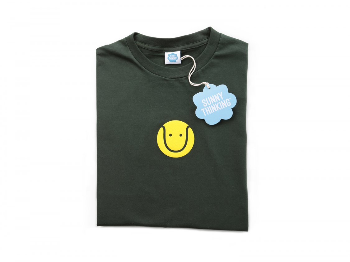SunnyThinkingHQ's tweet photo. Put a smile on your face &amp; buy one of our charity #sunnythinking t-shirts. Adults £9.95 https://t.co/G2HNZkfubX &amp; Kids £7.50 https://t.co/MREMfqSbZF - we'll also give 50% to #charity supporting @StrokeAssocNW @TheStrokeAssoc #WorldSmileDay https://t.co/6Rs6m1bwCw