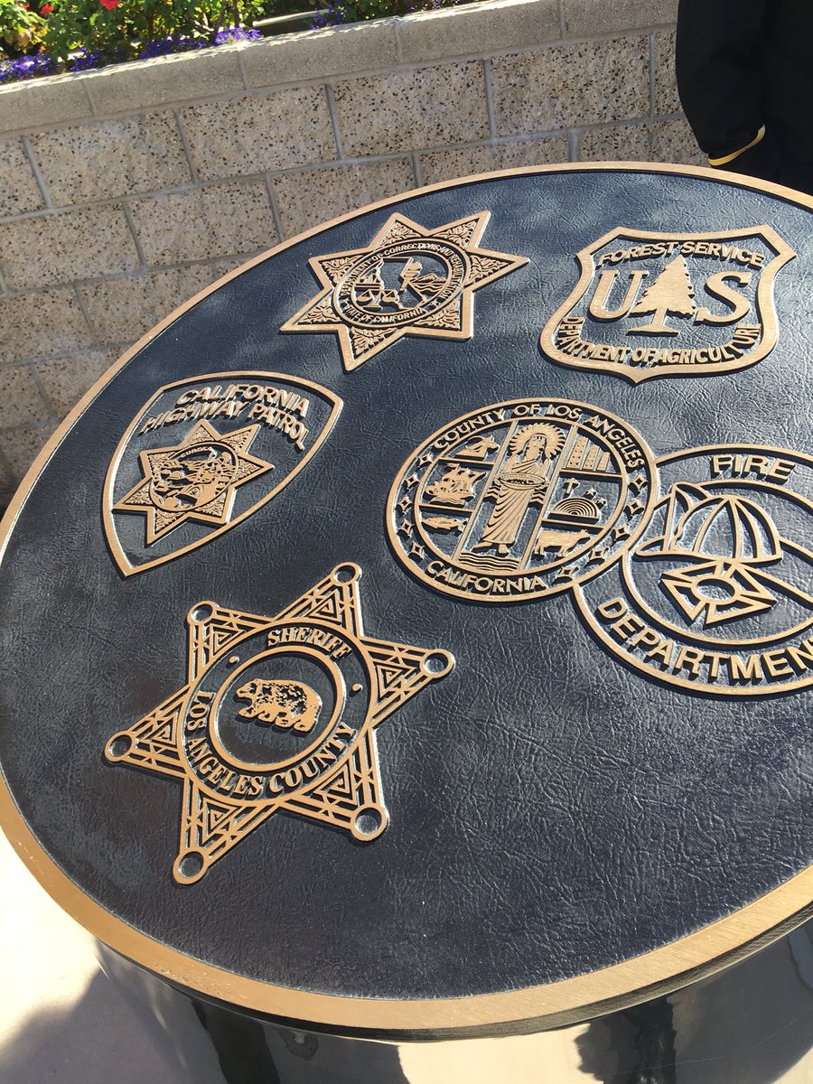 firechiefanf's tweet photo. We stand with our partners in the Antelope Valley @LANLASD to honor the service and recognize the tragic loss of Sgt. Owen 2 years ago today. #LASD #AV411 #SergeantSteveOwen #811GS https://t.co/2xysCHA3G9