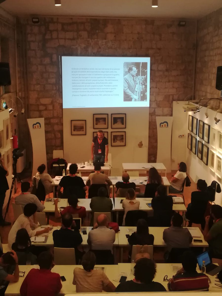 proformaweb's tweet photo. "Uno spettro si aggira(va) per l'Europa". La lezione di @A_iR a #LaProf18 https://t.co/wbPgSU2Q7V
