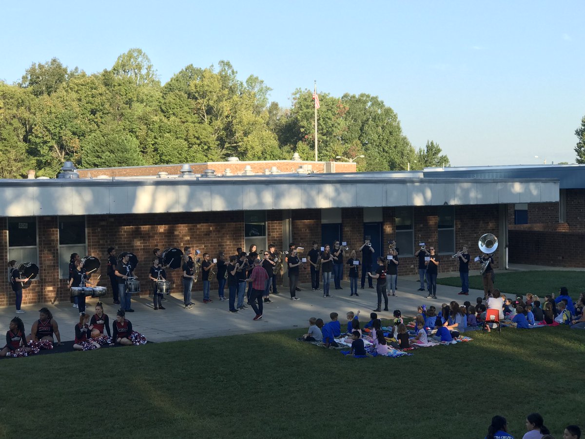 CedarRidgeBands's tweet photo. The Marching Red Wolves always look forward to visiting our friends across the street at @GABChamps!!

Thanks for being so welcoming and keep up the good work this year!
#FutureRedWolves https://t.co/V7mi3f28VB