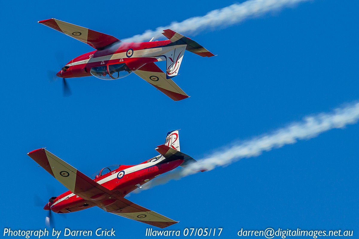 avgeeksdownundr's tweet photo. Royal Australian Air Force Roulettes in PC-9a A23-025 (inverted) and A23-012 during their display at Wings Over Illawarra 07/05/17.
#avgeek #aviation #photography #illawarra #woi17 #pc9a #airforce #raaf #youradf #australia
https://t.co/vNNkxIY0qd https://t.co/Hi6bPJmvRy