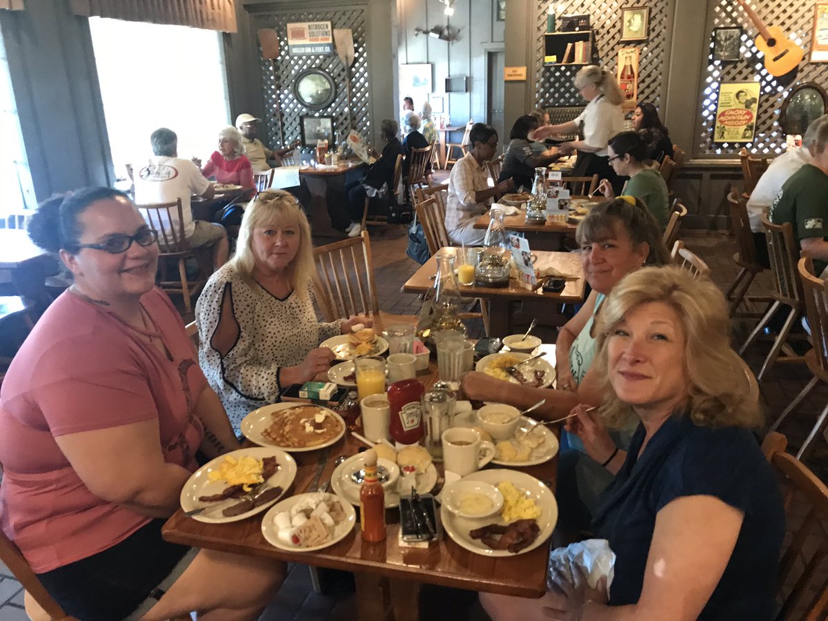 WileyLorena's tweet photo. Tired from a long week in NC. We made a difference #feelingblessed #rewarding #lastday #longbusride #hangry @billshuell @rosadyer01 #MightyMidAtlantic #HD4carolinas https://t.co/iovfUREPdU