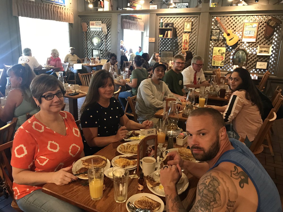 WileyLorena's tweet photo. Tired from a long week in NC. We made a difference #feelingblessed #rewarding #lastday #longbusride #hangry @billshuell @rosadyer01 #MightyMidAtlantic #HD4carolinas https://t.co/iovfUREPdU