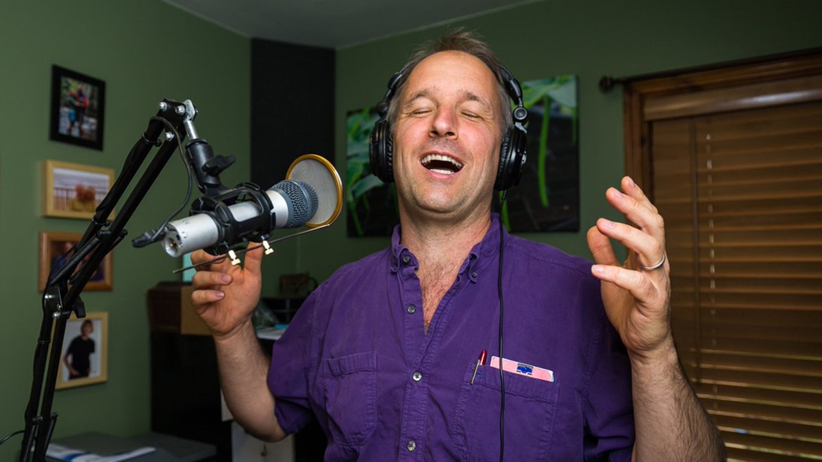 A <a href="/PurplePitchfork/">Chris Blanchard</a> weekly podcast, Farmer to Farmer covers everything from weed management to the psychology of farm life. Three years and 160 episodes later, Farmer to Farmer reaches more than 40,000 listeners across North America and beyond ow.ly/fHCy30lx1uV  #InGoodTilth