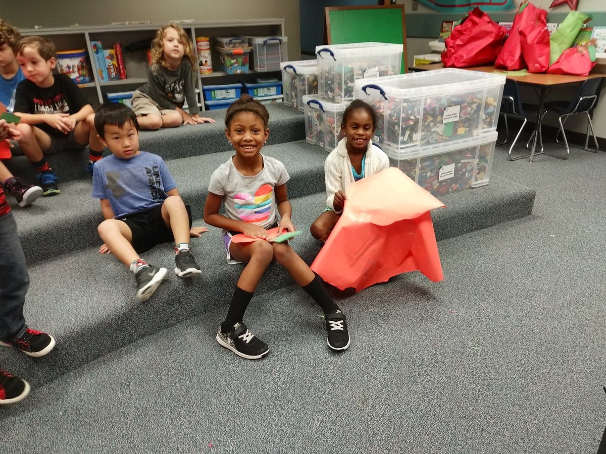 dklein1960's tweet photo. First grade makes the biggest pumpkins ever in Makerspace. Great fun 😄
#wardlib1
#wardstars
#ccisd
#happyfall
#wardelem https://t.co/o3m5Hdtb1i