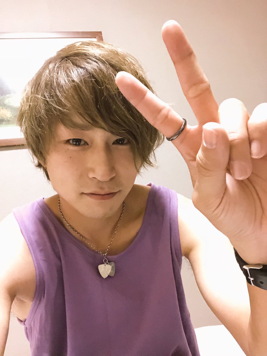 Aj ブレエメン Pa Twitter このたび32歳になりましたー たくさんのおめでとう をありがとうです 何卒32歳の僕もよろしくお願いします Aj ブレエメン Pa Twitter このたび32歳になりましたー たくさんのおめでとう をありがとうです 何卒32歳の僕もよろしくお願いします