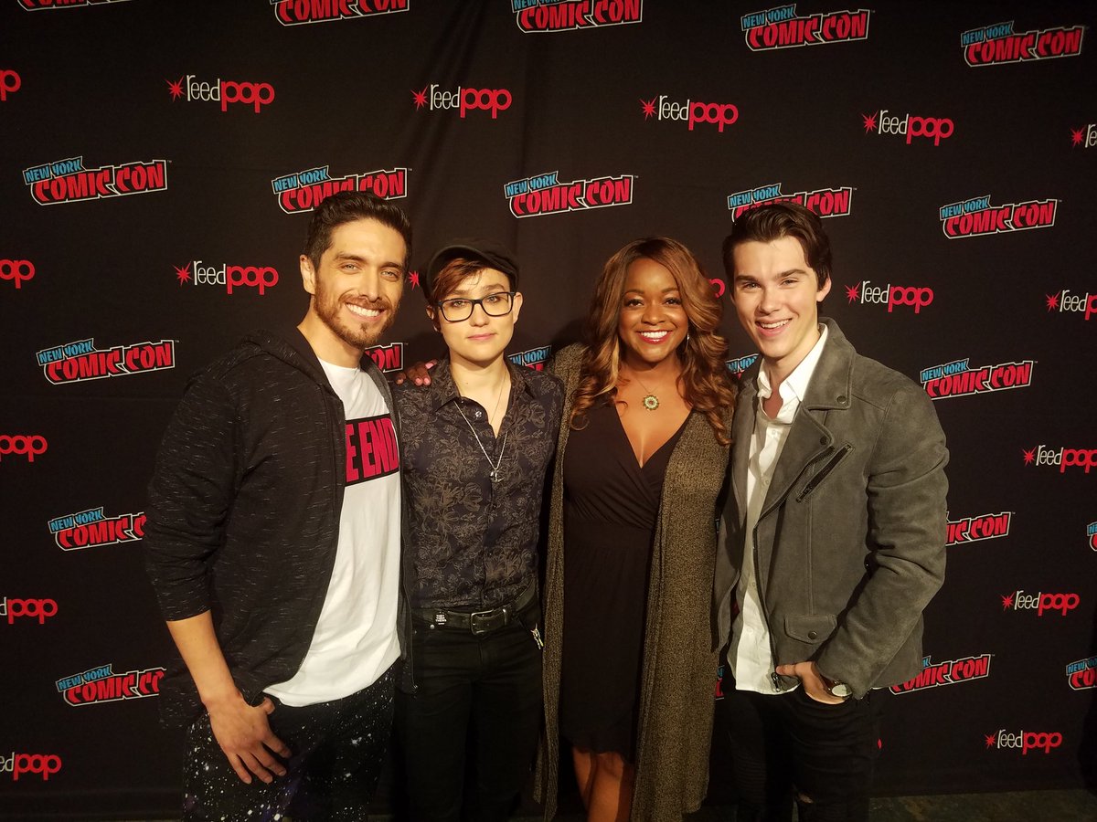 joshkeaton's tweet photo. We love #Voltron https://t.co/RjL15qWE9T