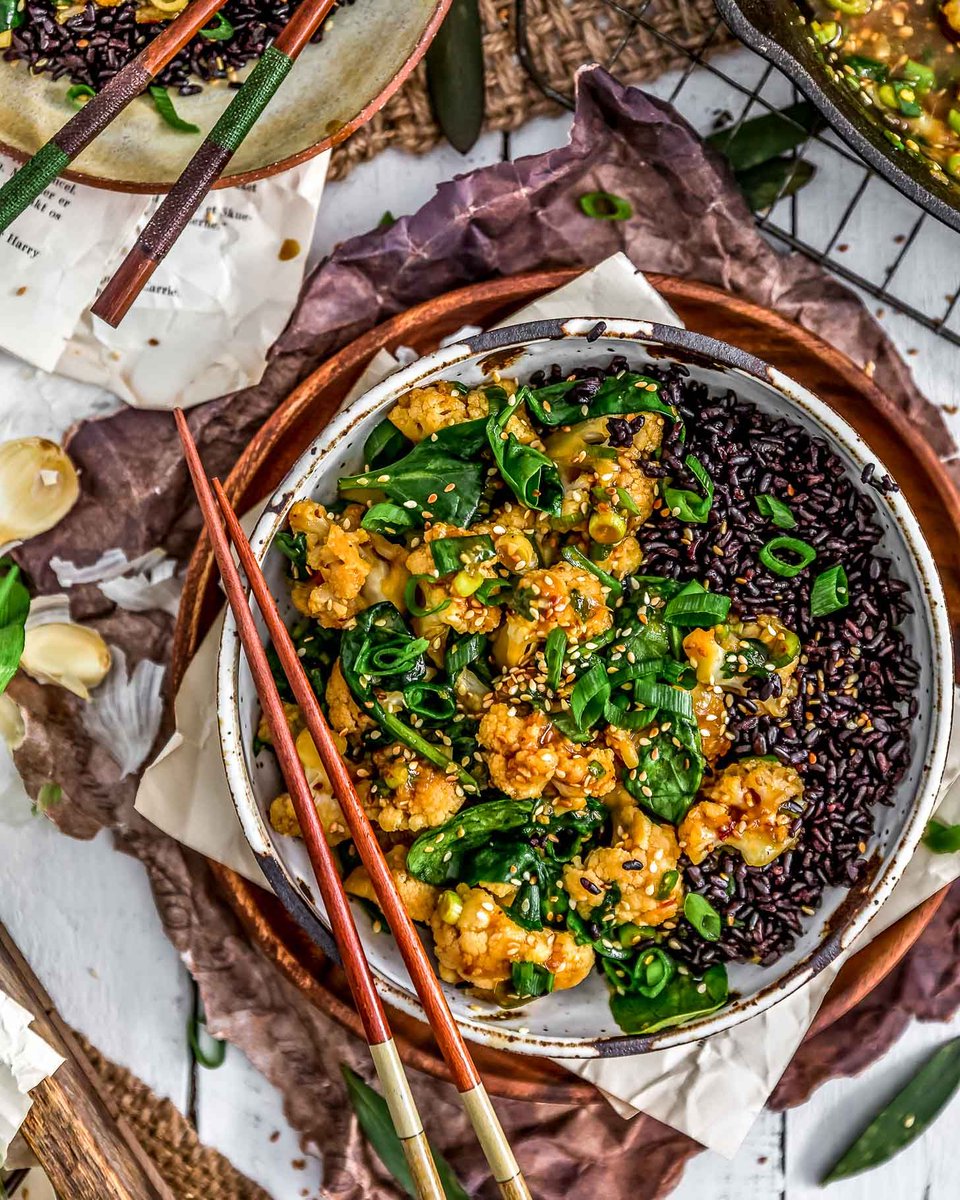 KitchnAdventure's tweet image. This easy to make, irresistible #Vegan Korean BBQ Cauliflower checks off ALL the must haves of tender and crisp texture, sweet and tangy flavors, and *get in my belly* deliciousness. buff.ly/2ygKkj3