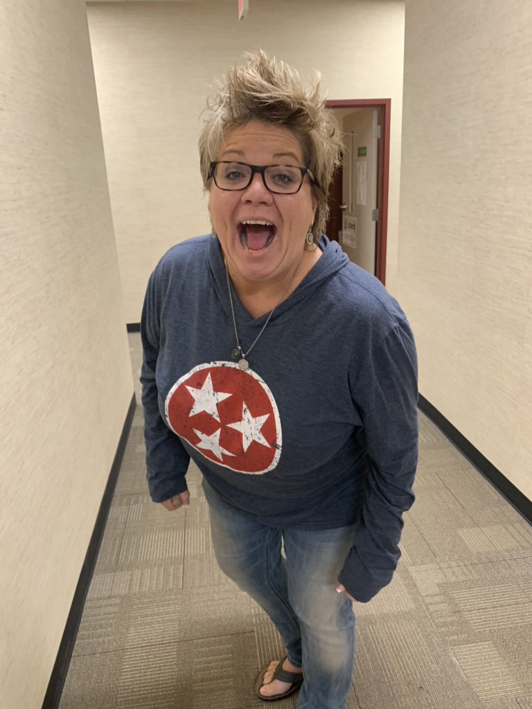 wcsFHS's tweet photo. 🙌🏼🙌🏼🙌🏼CURRENT MOOD🙌🏼🙌🏼🙌🏼 Our very own, one of a kind, Shauna Dixon PASSED THE BAR.  We are so incredibly proud of her grit and relentless SPIRIT. @wcsFHSsd https://t.co/SUNUNRHkGt