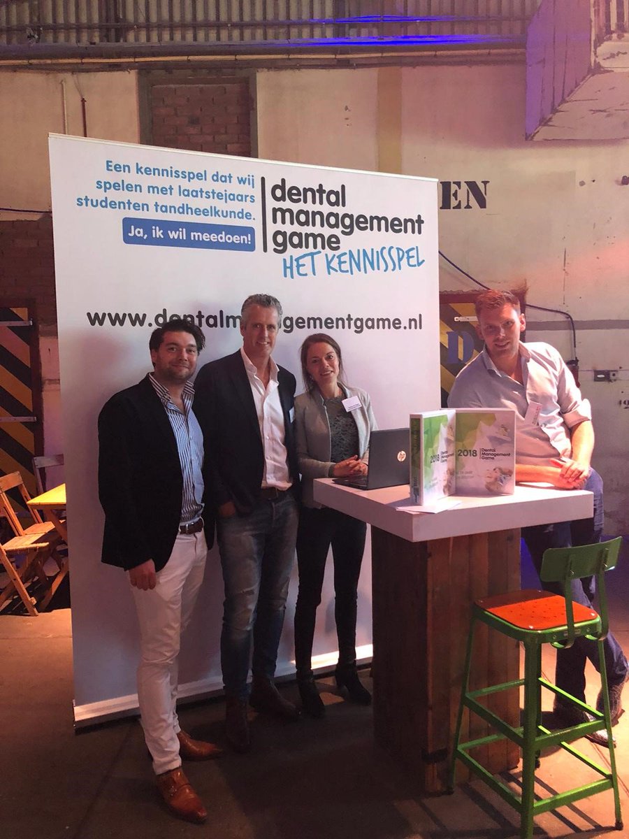 DentalManGame's tweet photo. DMG aanwezig op het KNMT studentencongres. Inschrijving 2019 is vanaf heden mogelijk. https://t.co/7kZdIT6ijD