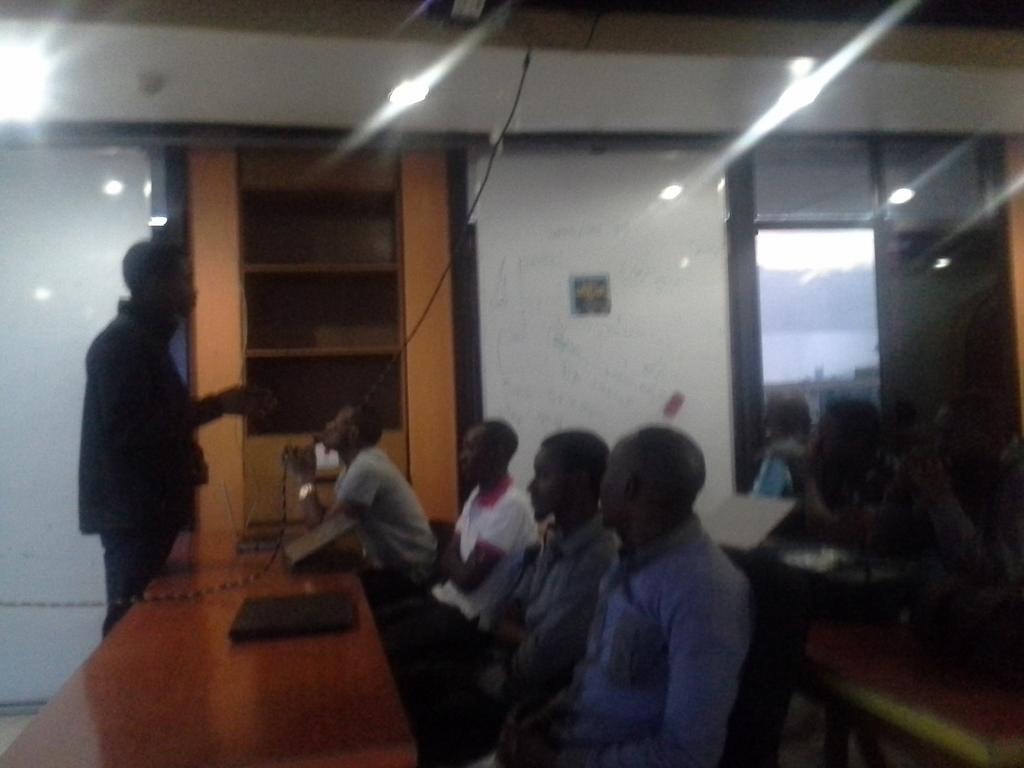 uzarwanda's tweet image. @klabrw #IoT Workshop by Oluwatobi from Nigeria.@amutangana @antale @RwandaICT @RISARWANDA @InmarsatGlobal #RwOT