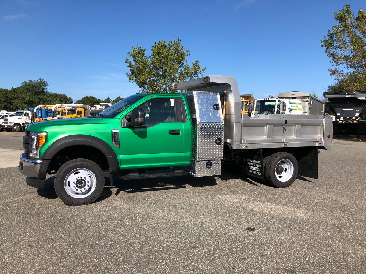 suffolkbrake's tweet photo. #green #truck #brandonbody #greentruck #toolboxes #custom #suffolkbrake #bohemia #longisland #newyork #6312447120 https://t.co/5ry47LwWJy