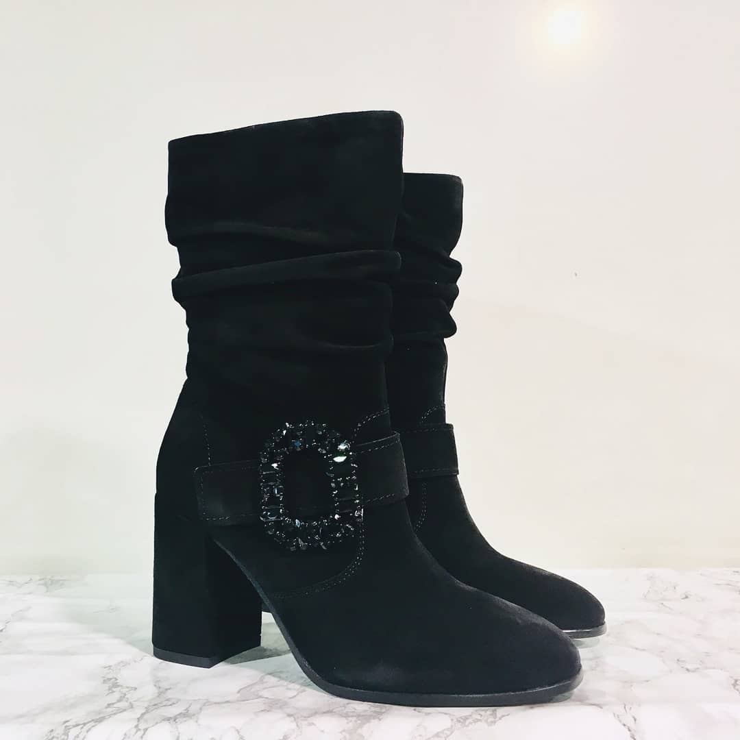 jon_ian's tweet photo. The weekend boot, perfect to take you from day to night! 

#kennelundschmenger #weekend #ankleboot #ootd #ladiesfashion #styleme #greatbritishhighstreet #shoplocalwales #cowbridge #morgansarcade #morganquarter https://t.co/02rnvRcYDp