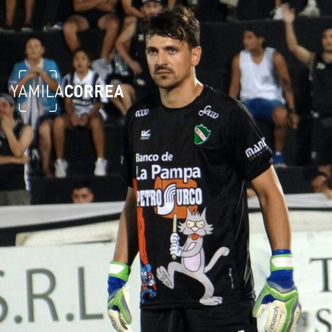 Club Ferro Carril Oeste (General Pico) Goalkeeper 2018/2019 Football Shirt  - Club Football Shirts