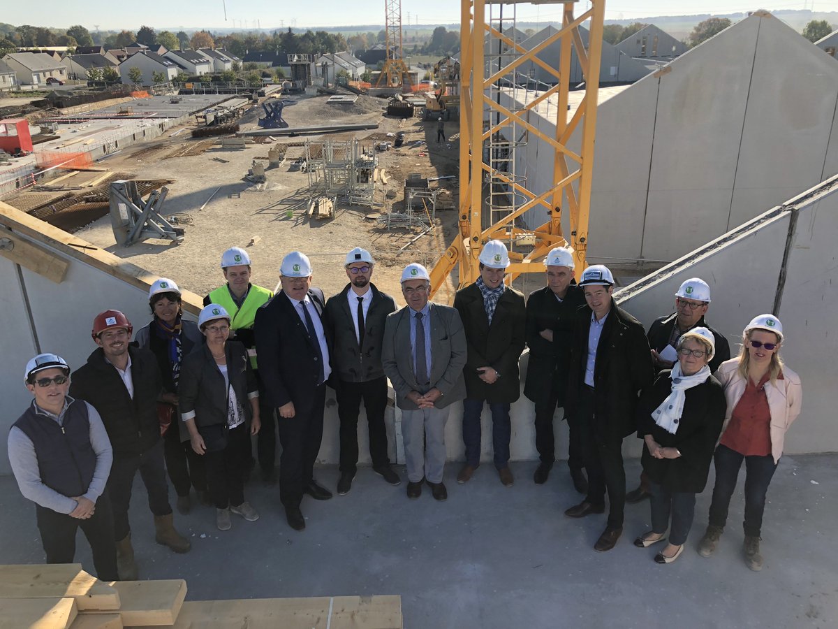 ChristianBruyen's tweet photo. Visite du chantier du futur #collège de #Pontfaverger
Un établissement innovant et intégré dans son environnement.
Un investissement de 18,5 millions d'euros du @DptMarne
@JulienValentin Sylvie Gérard Maizières et Alphonse Schwein https://t.co/NFyFLtcL0o